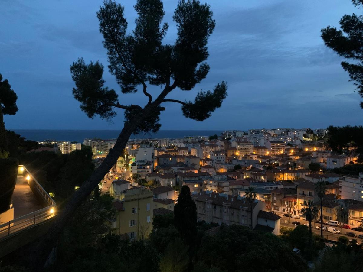Appartamento Nice, Grand Studio - Piscine - Terrasse Vue Mer Esterno foto