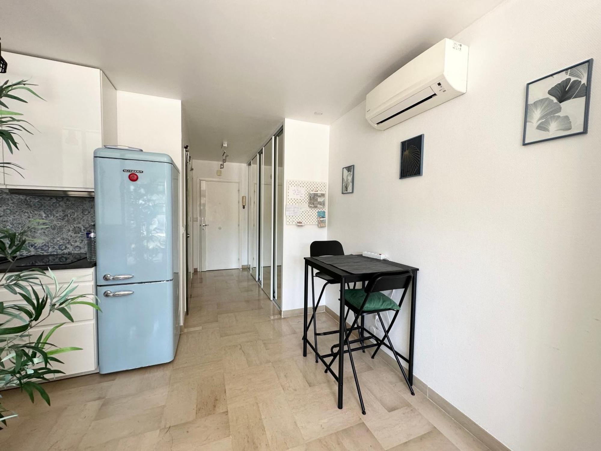 Appartamento Nice, Grand Studio - Piscine - Terrasse Vue Mer Esterno foto