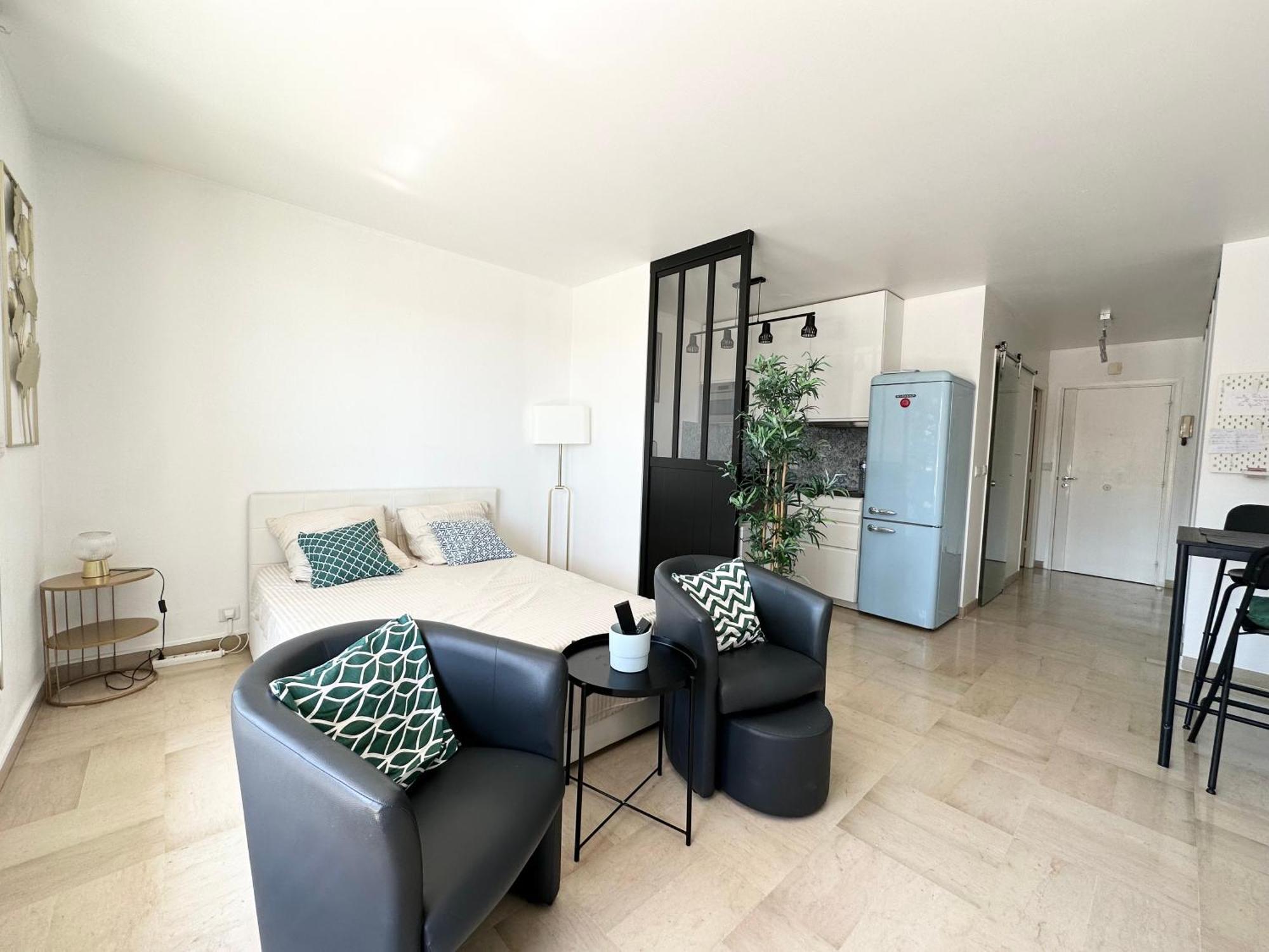 Appartamento Nice, Grand Studio - Piscine - Terrasse Vue Mer Esterno foto